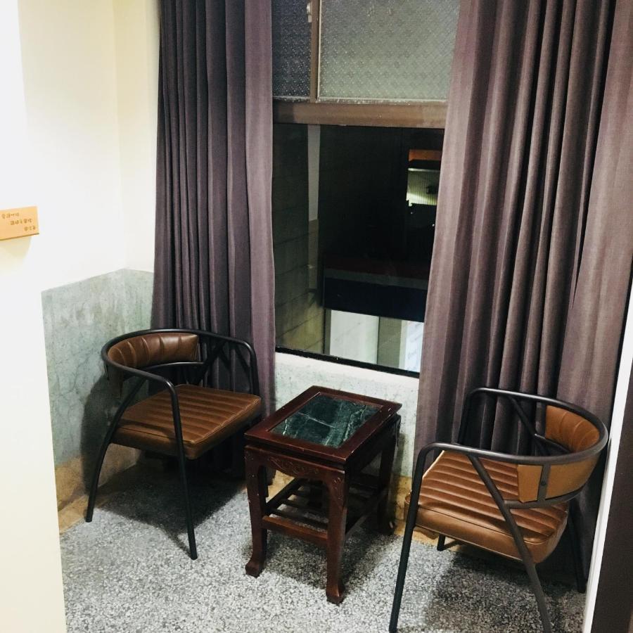 Feng Chao Home Ταϊνάν Εξωτερικό φωτογραφία